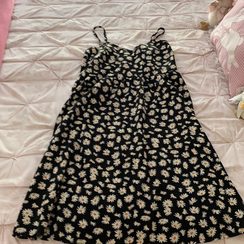 Brand new Black floral flowy Dress Small